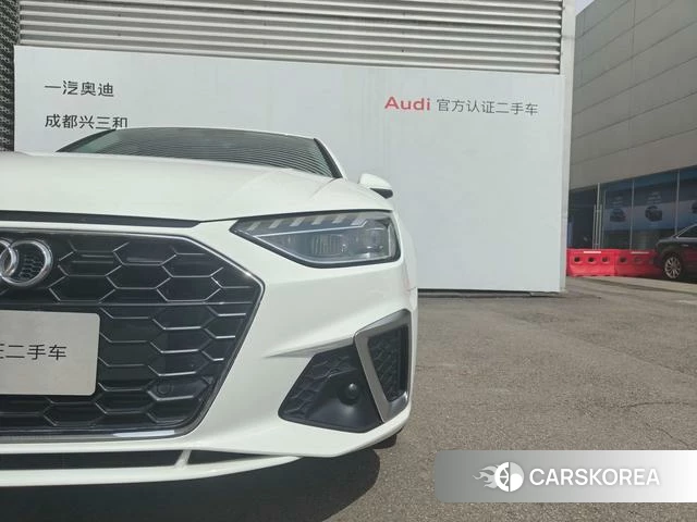 Audi A4L id 4290716 из Китая 9