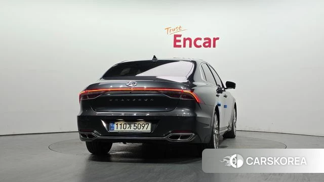 Hyundai The New Grandeur IG id 4603403 из Кореи 29