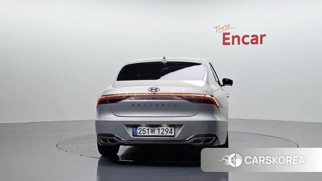Hyundai The New Grandeur IG Hybrid id 4683614 из Кореи 14
