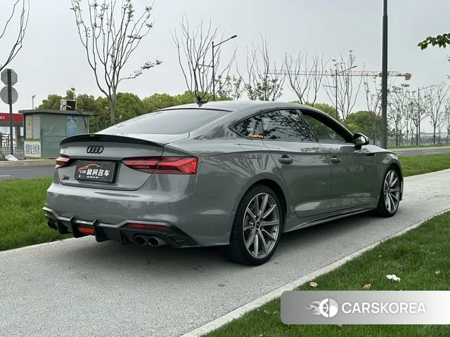Audi S5 2023 Серебристо-серый из Китая, фото 5