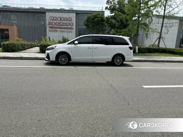 Buick GL8 id 4216894 из Китая 18