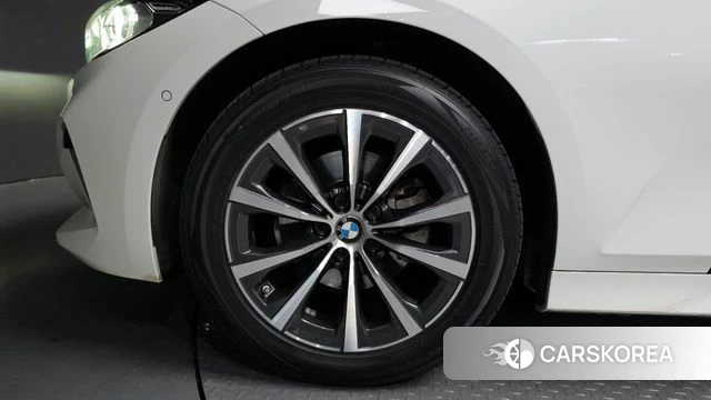 BMW 3 Series (G20) id 4302654 из Кореи 26