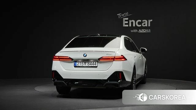 BMW 5 Series (G60) id 3841602 из Кореи 14