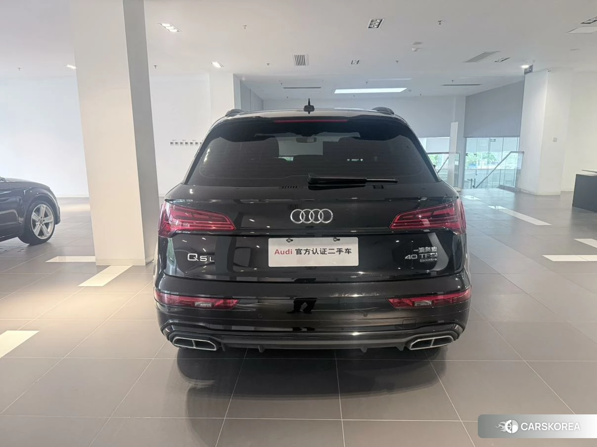 Audi Q5L 2023 Черный из Китая, фото 4