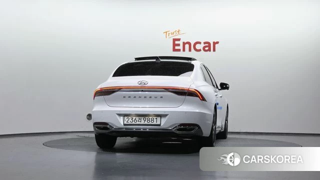 Hyundai The New Grandeur IG id 4409762 из Кореи 27