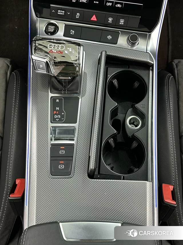 Audi A6L id 4399714 из Китая 14