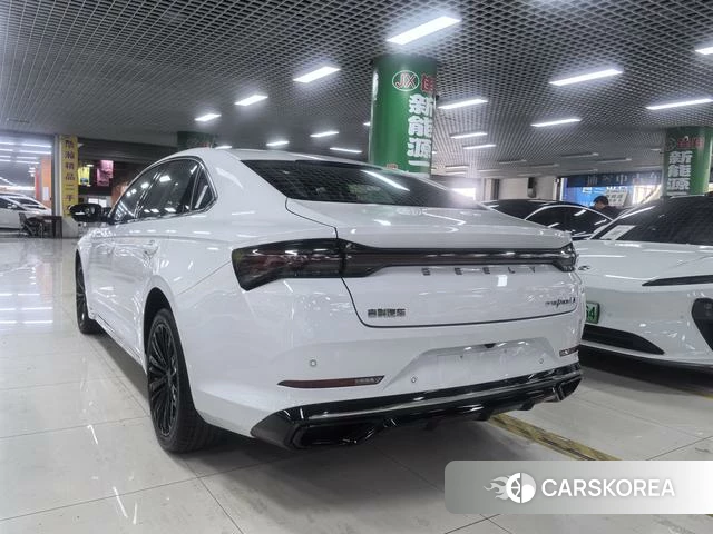 Geely Automobile Xingrui 2026 Белый из Китая, фото 4