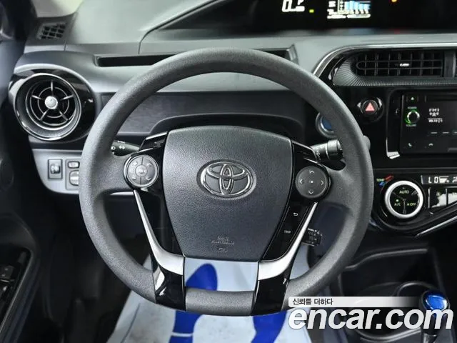 Toyota Prius C id 2657286 из Кореи 14