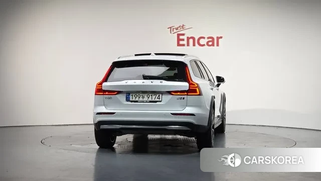 Volvo V60 Cross-Country 2nd Generation id 2998113 из Кореи 14