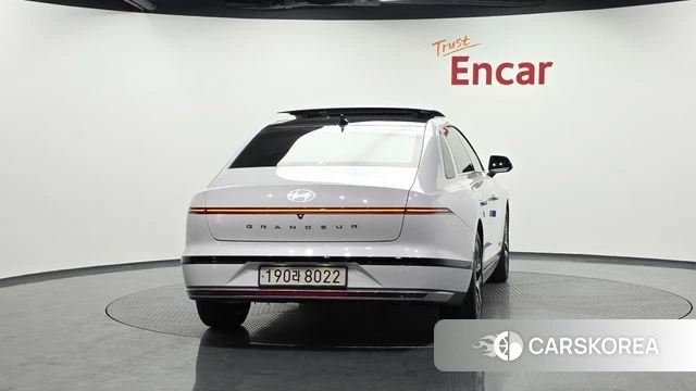 Hyundai Grandeur (GN7) id 3858913 из Кореи 14