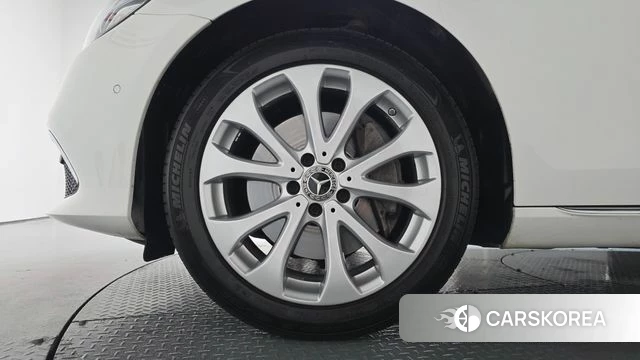 Mercedes-Benz E-Class W213 id 4605469 из Кореи 29