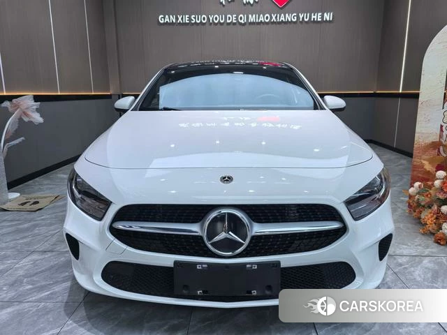 Mercedes-Benz Class A 2021 Белый из Китая, фото 4