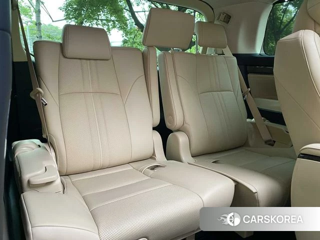 Toyota Elfa id 4333453 из Китая 24