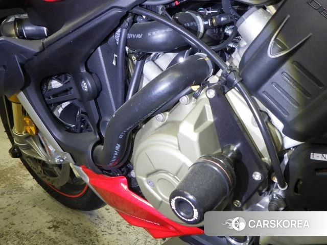 Engine photo