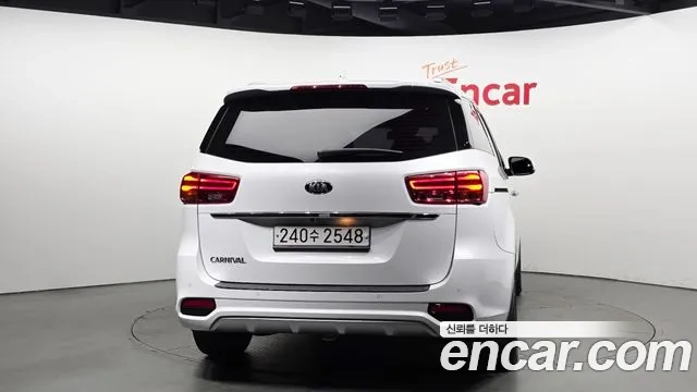 Kia The New Carnival id 2945966 из Кореи 14