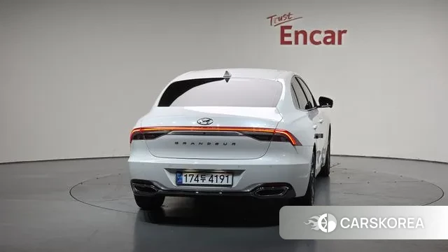 Hyundai The New Grandeur IG Hybrid id 3395484 из Кореи 14