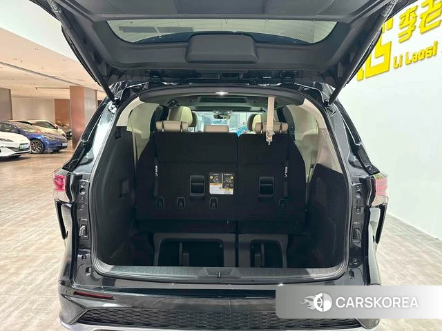 Toyota Grevia id 4205771 из Китая 9