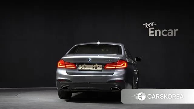 BMW 5 Series (G30) id 3737372 из Кореи 14