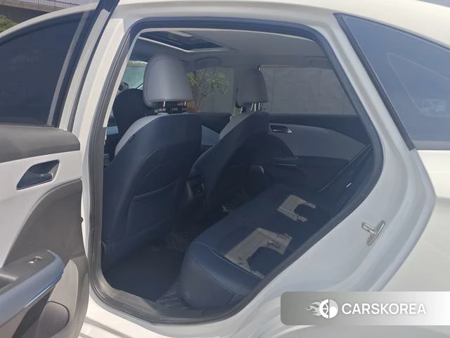 Chevrolet Cruze 2023 Белый из Китая, фото 6