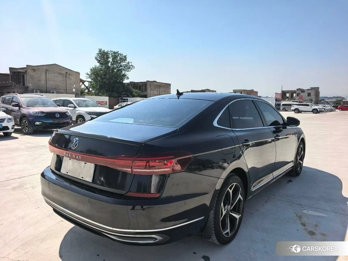 Volkswagen Passat 2022 Черный из Китая, фото 4