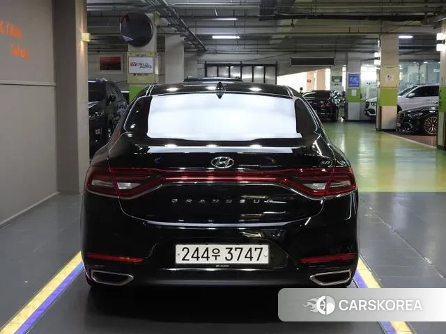 Hyundai Grandeur IG id 3009404 из Кореи 13
