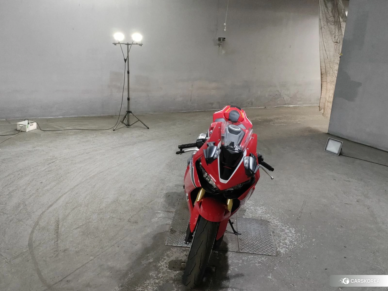 Проданный Honda CBR1000RR id 4206240 из Японии, фото 4