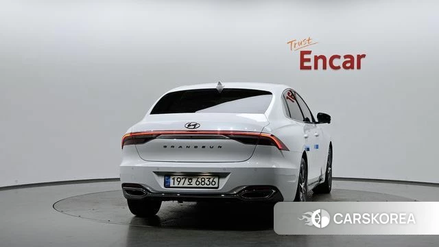 Hyundai The New Grandeur IG id 4303501 из Кореи 30