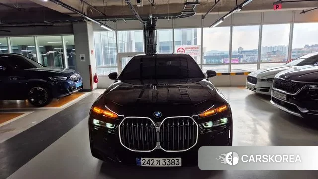 BMW 7 Series (G70) id 3415790 из Кореи 12