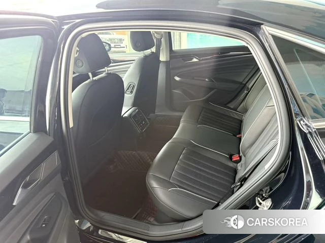 Volkswagen Passat 2023 Черный из Китая, фото 4