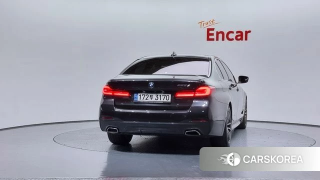 BMW 5 Series (G30) id 3827640 из Кореи 14