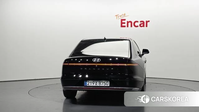 Hyundai Grandeur (GN7) id 3909941 из Кореи 14