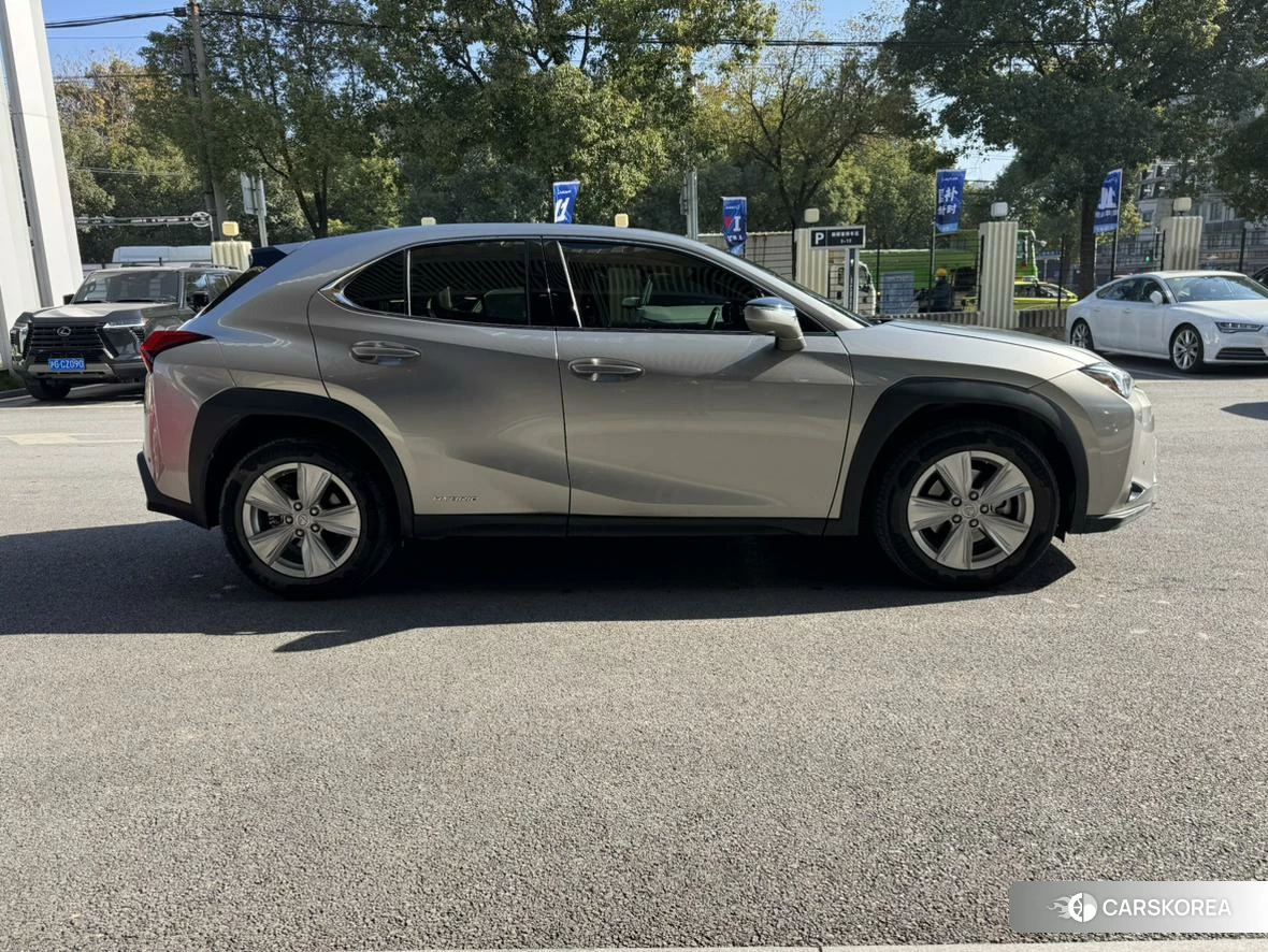 Lexus UX id 4514001 из Китая 8