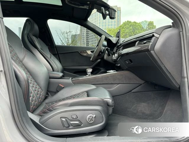 Audi RS 4 id 4259474 из Китая 9