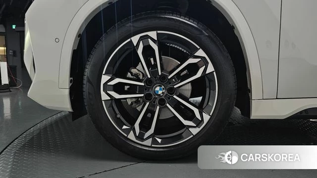 BMW X1 (U11) id 4792000 из Кореи 29