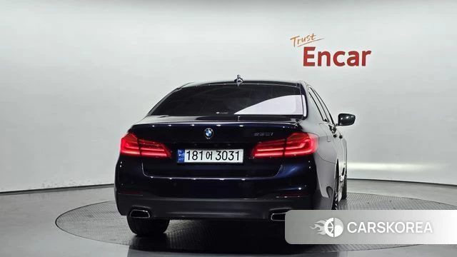 BMW 5 Series (G30) id 4268839 из Кореи 14
