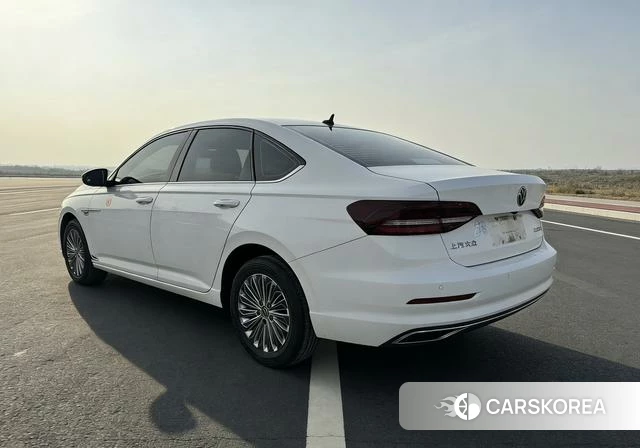 Volkswagen Lavida 2021 Белый из Китая, фото 6