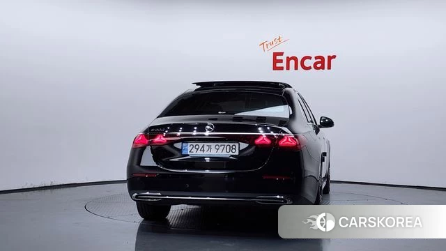 Mercedes-Benz E-Class W214 id 4853748 из Кореи 26