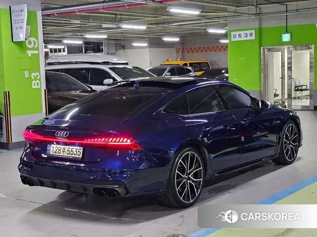 Audi S7 (4K) id 3041395 из Кореи 14