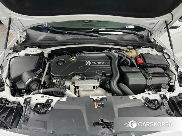 Buick Regal id 4227917 из Китая 8
