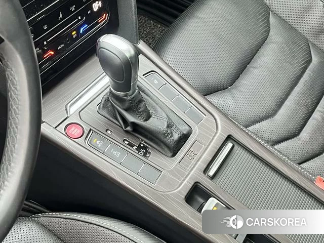 Volkswagen CC id 4253314 из Китая 22