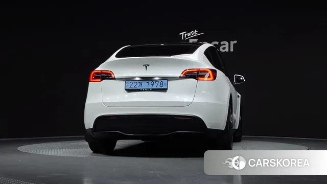 Tesla Model Y id 3512351 из Кореи 14