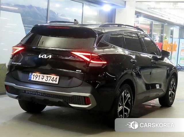 Kia Sportage 5th Generation Hybrid 2021 Черный из Кореи, фото 4