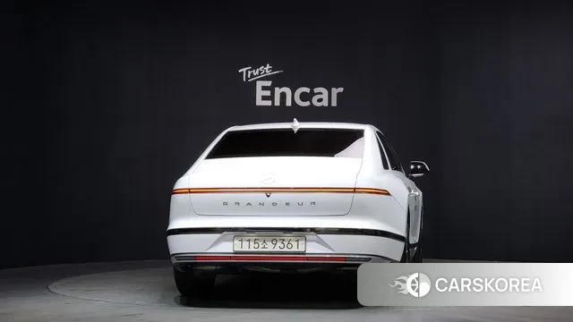 Hyundai Grandeur (GN7) id 3619708 из Кореи 14