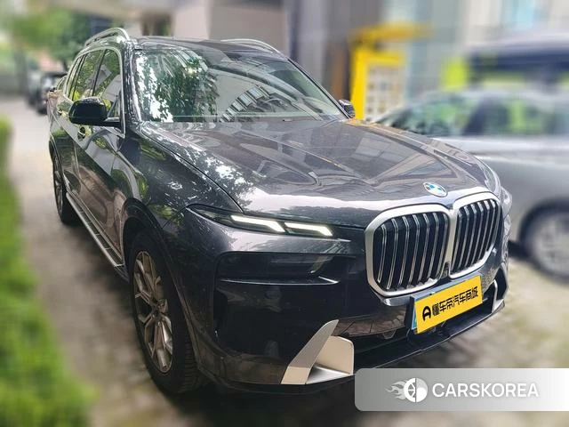 BMW X7 2023 Черный из Китая, фото 4