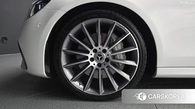 Mercedes-Benz E-Class W213 id 4835620 из Кореи 31