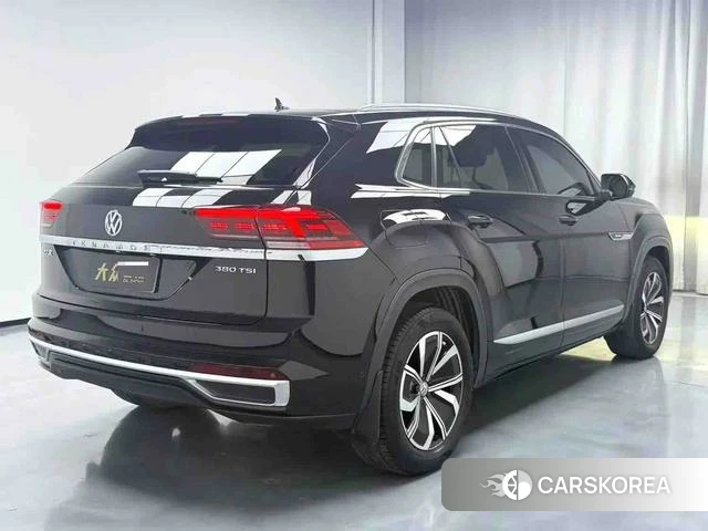 Volkswagen Tourang 2021 Черный из Китая, фото 4