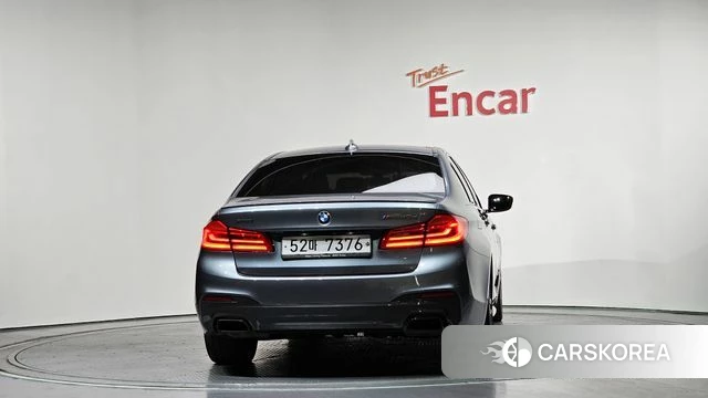 BMW 5 Series (G30) id 3966332 из Кореи 14