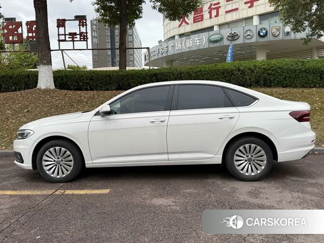 Volkswagen Lavida 2021 Белый из Китая, фото 4