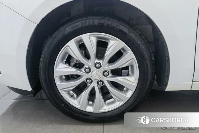 Buick Yinglang id 4236140 из Китая 18