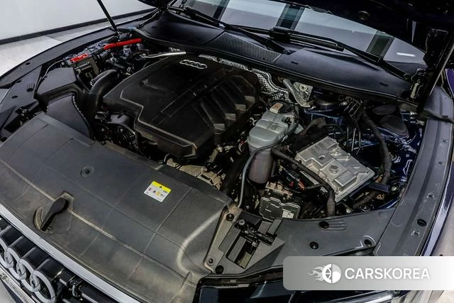 Audi A7L id 4335699 из Китая 28